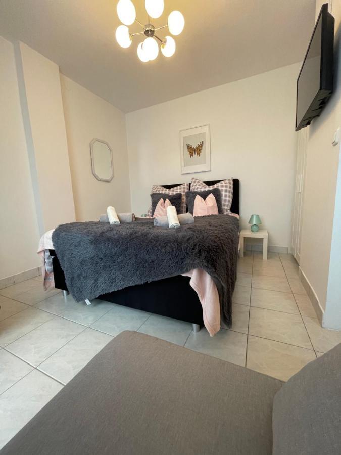 Enna Apartment 4 Meerblick Perfect Location เมดูลิน ภายนอก รูปภาพ